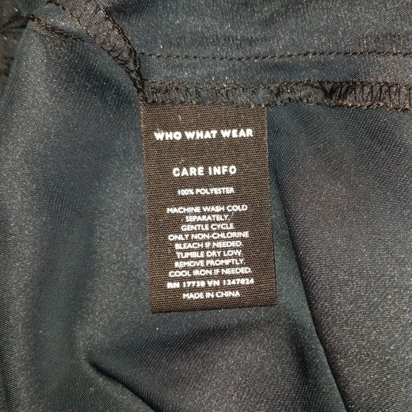 ⭕5/$25⭕New! WhoWhatWear Metallic Wrap Blouse - Picture 8 of 8